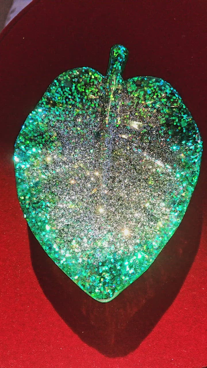 Lovely Leaf Resin Dish ~ Glittery Green