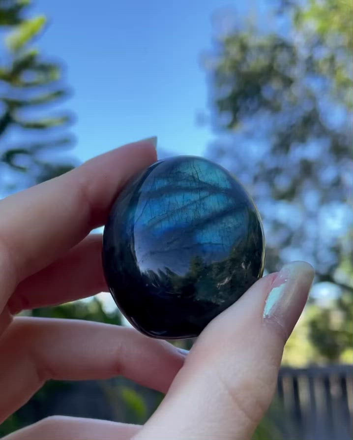 Labradorite Palmstone ~ 1