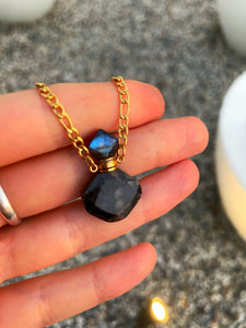 Essential Oils Labradorite Necklace